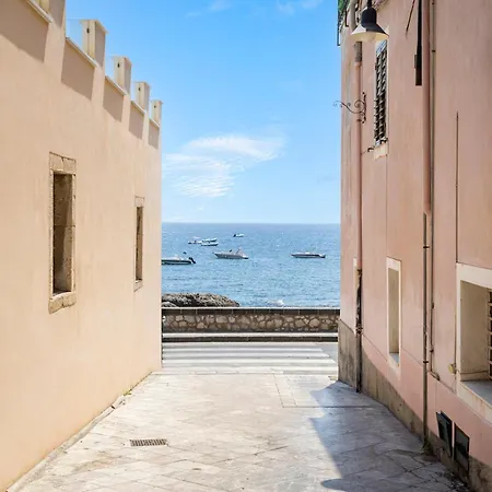 Lavika House Giardini Naxos